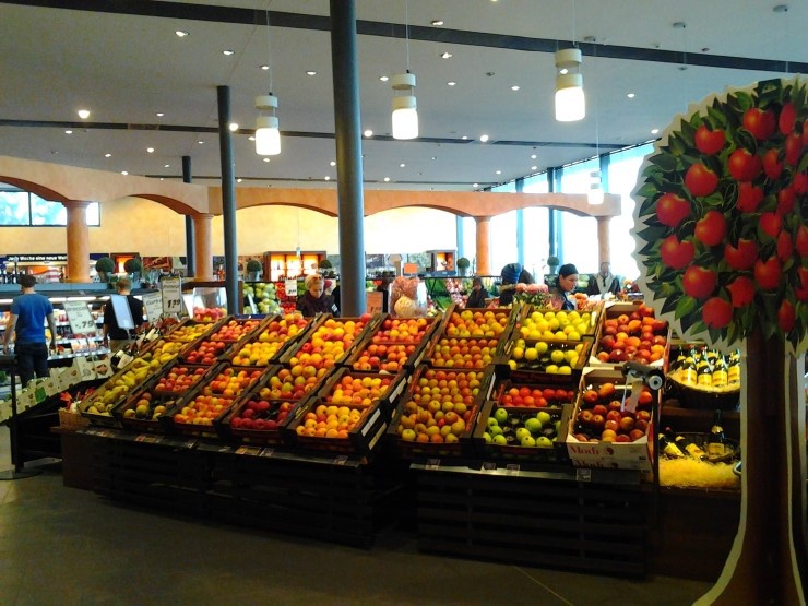 德国Edeka Brumbauer水果专区