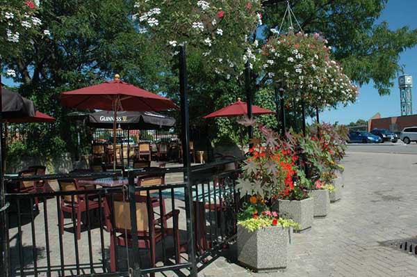 Upper Oakville Shopping Centre