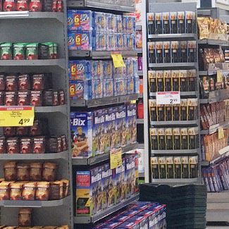 奥克兰New World食品货架