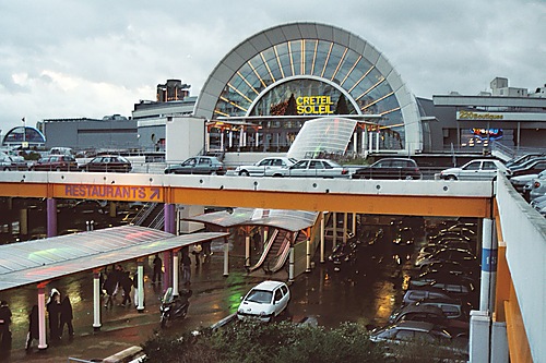 克雷泰伊商业中心