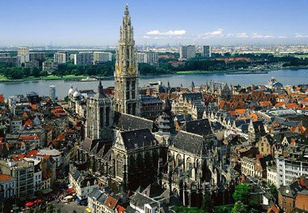 文化古城比利时安特卫普的城市规划保护了独具特色的雕塑艺术-比利时-布鲁日