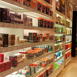 巴塞罗那El Corte Inglés个护货架