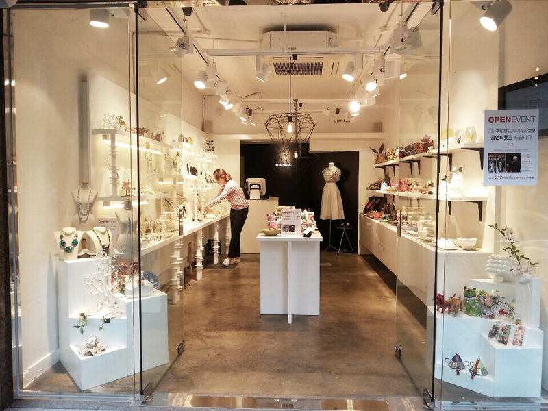 MORAN YI_F首尔旗舰店门面