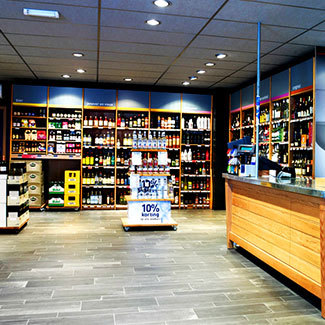 荷兰Gall & Gall店内大厅