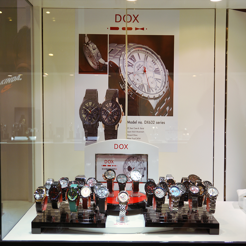DOX手表高端设计品牌专柜近照