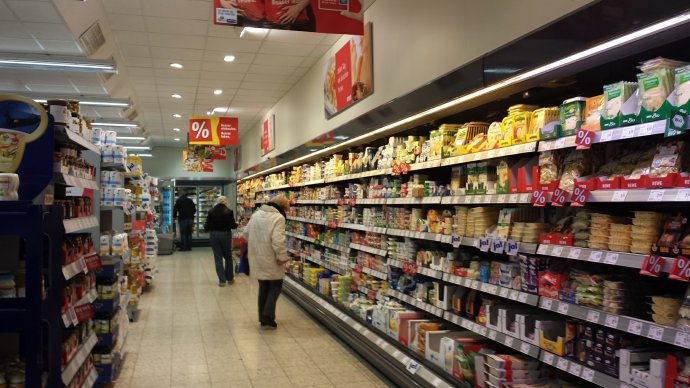 OTTO-HERDER索林根总店柜台展示