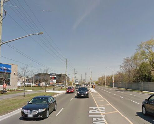 Longo's门店前街道-加拿大奥克维尔康沃尔路469 Longo's门店前街道