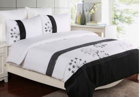 澳大利亚Halcyon Dreams黑色和白色绣花被套