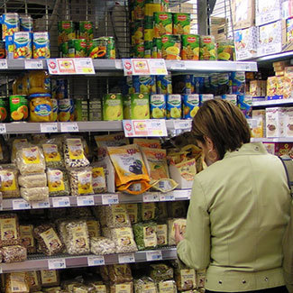 维也纳BILLA食品货架