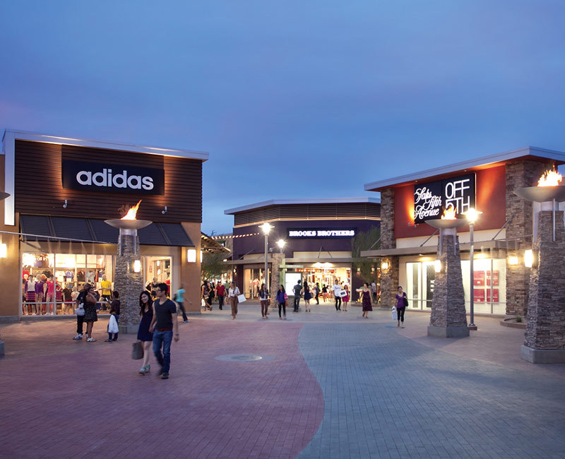 凤凰城名牌折扣购物中心