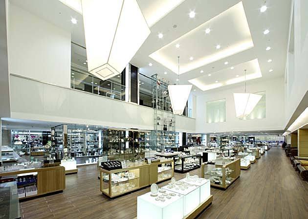 门店内部-韩国首尔明洞百货中心 门店内部