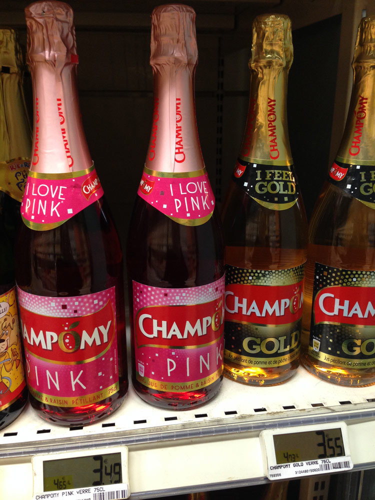 champomy果味粉红香槟货架