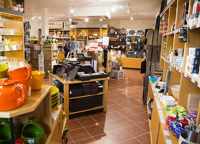 JM Green华城市创业中心店柜台展示