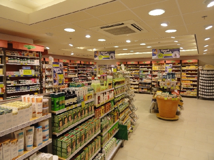 De Tuinen门店内部商品-荷兰海牙朱丽安娜女王广场110 De Tuinen门店内部商品
