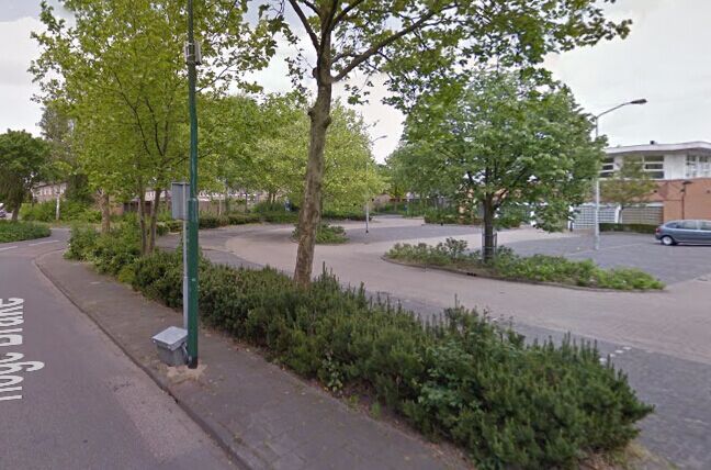 Gall & Gall门店前街景-荷兰纽南埃因霍温霍格街区76 Gall & Gall门店前街景