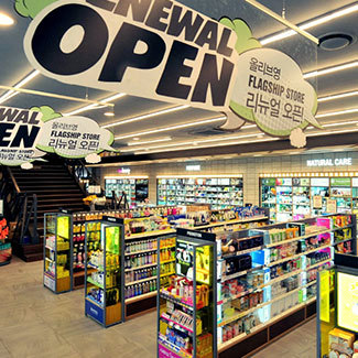 首尔Olive Young店内大厅