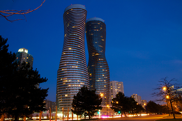 Absolute Towers-加拿大-夏里法斯 Absolute Towers-加拿大-夏里法斯