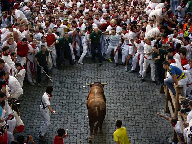 奔牛节-西班牙-巴利亚多利德 奔牛节-西班牙-巴利亚多利德