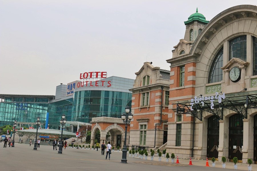 LOTTE Mart 乐天超市韩国首尔南营洞首尔站405 LOTTE Mart 乐天超市韩国首尔南营洞首尔站405