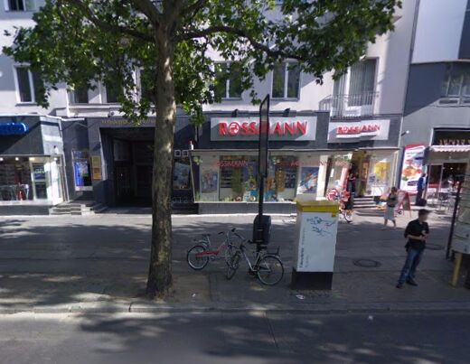 Rossmann门店正门