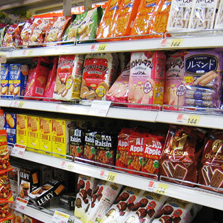 东京西友食品货架