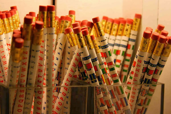 A Vida Portuguesa的铅笔图案很有爱