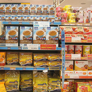韩国e-mart食品货架