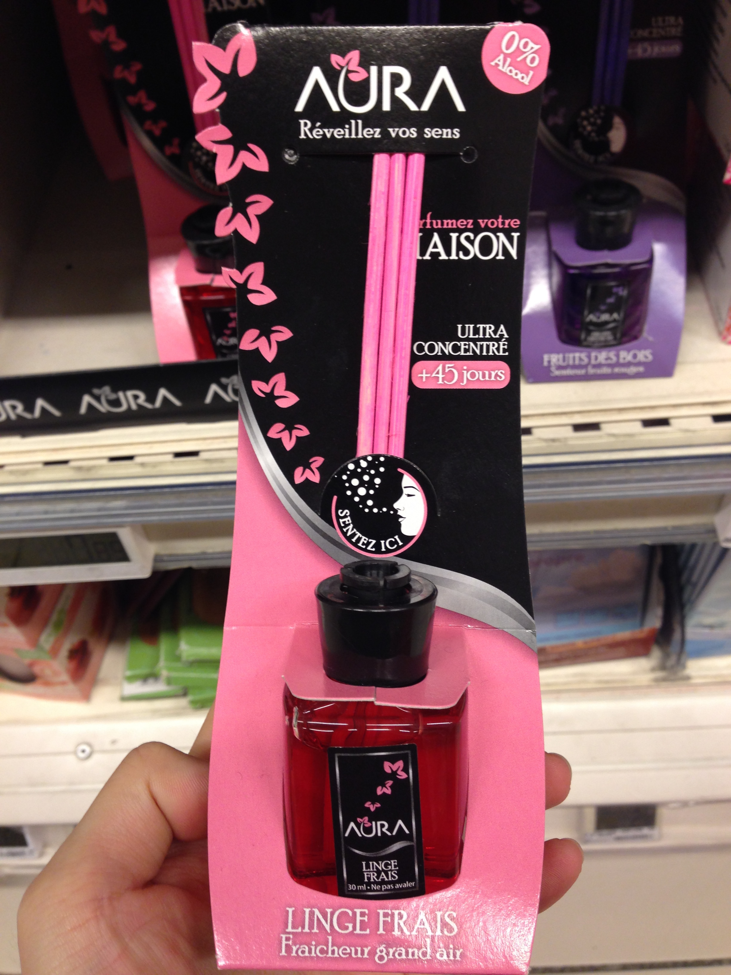 aura草莓香薰正面