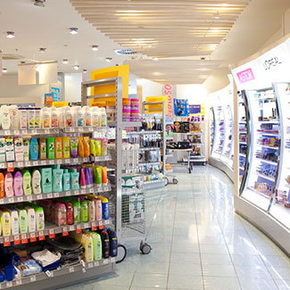 德国dm店内大厅