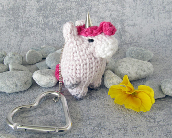 Unicorn,bagcharmmythhorseinpink,smallToyAnimalPendantwithHeartSnapHook,keychainfobminiaturehorse,miniunicornkawaii