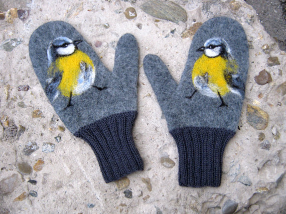 Grayfeltedmittens,birdsmittens,naturalmerinowoolgloves,eco,handmadetoorder.