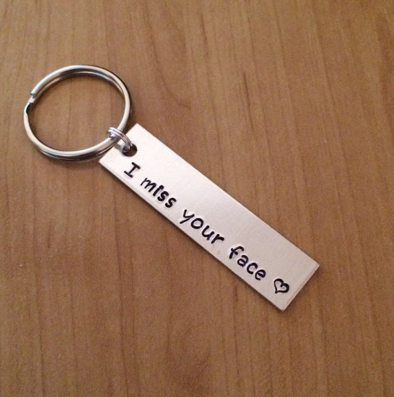 imissyourfacekeychain-valentinesgift-boyfriendgift-girl