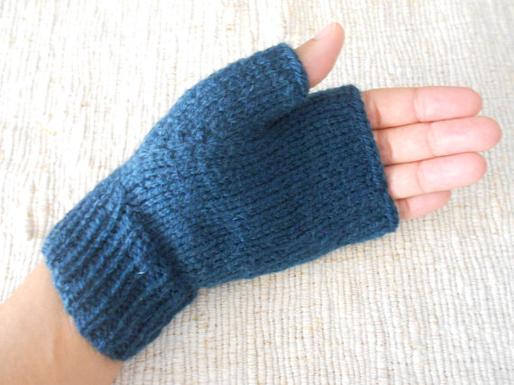 Handmadepetrolbluegloves,wollgloves,Womengloves,Wintergloves,knittedgloves,fingerlessgloves