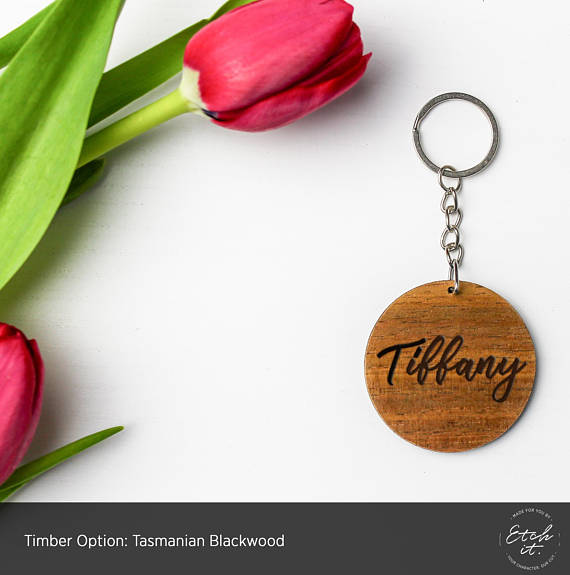 customwoodenkeyring,personalisedkeyring,namesakegiftidea,round