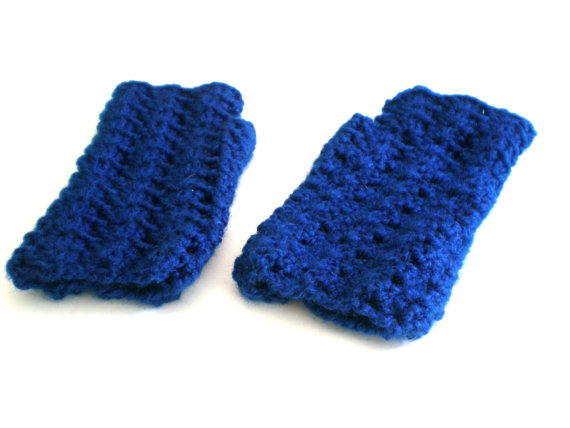 Fingerlessglovesbluewoolknittedcrochet,handmadeblue,fingerlessgloveswoman,wool,winter,fall,cold,bluewool,teenager,tissue