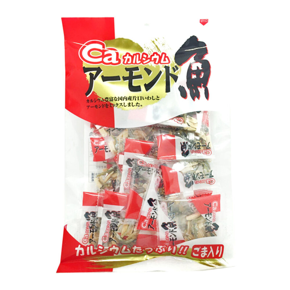 日本进口泉屋加钙杏仁小鱼干/芝麻沙丁鱼小鱼干/含钙海产品海鲜即食补锌和钙宝宝零食杏仁小鱼干
