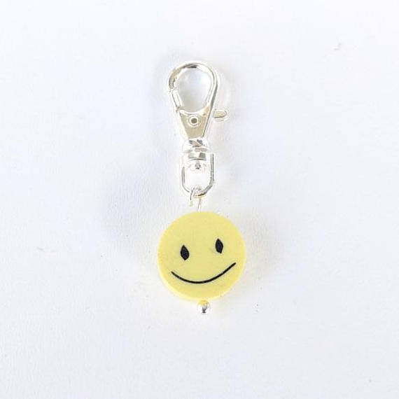 KeychainSmiley,polymerclay,polymerclay,individual,handmade,yellow,colorful,andfunnyclaytissimo