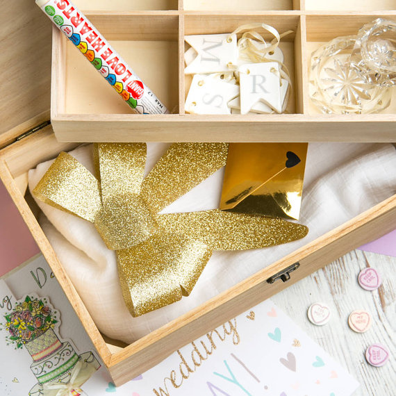 weddingkeepsakebox/memoryboxpersonalizedwoodenweddinggift