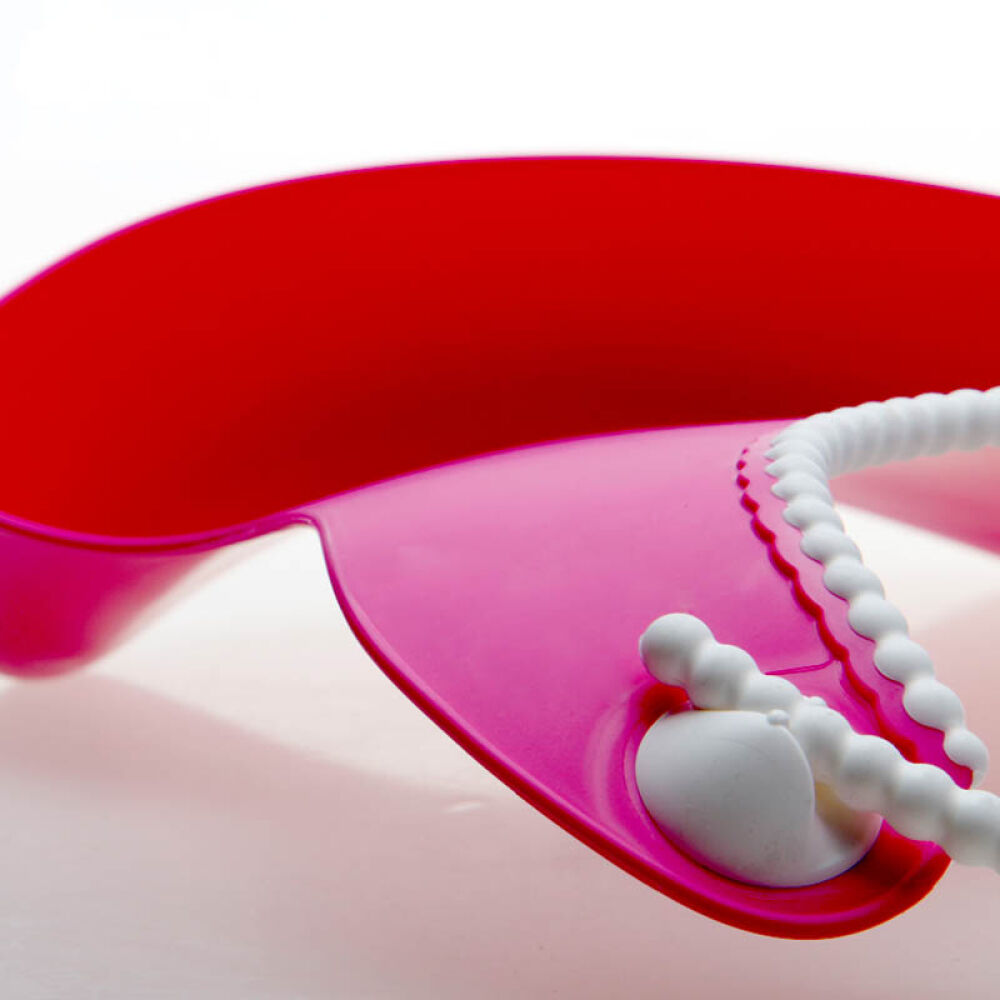 【全球购】瑞典Babybjorn软胶防碎屑围嘴婴儿围兜宝宝饭兜立体防水不含BPA红色