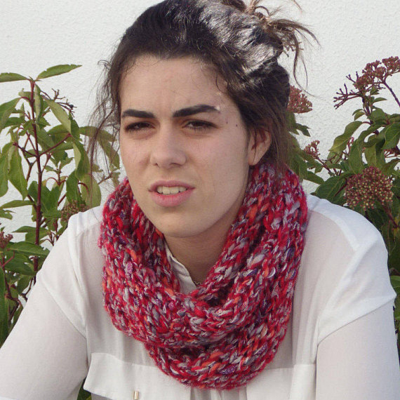 Infinityscarf,shadesofredandsilveryoldpinklilacandwhite,knitlightweightedaccessory,forladyteensandwomenmadeinPortugal