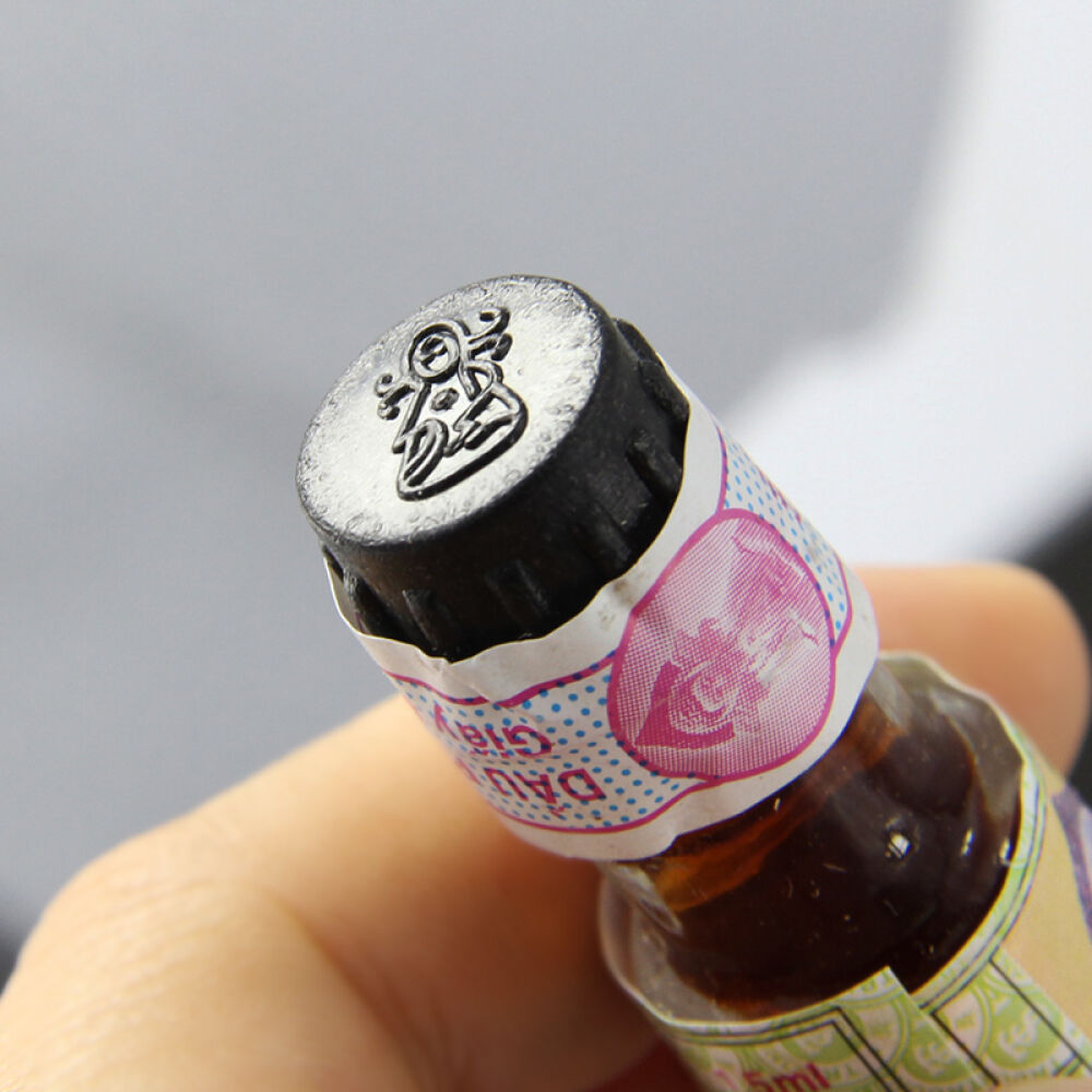 越南进口长山正必灵佛灵油1.5ml蚊叮虫咬扭伤晕车携带方便减价图片色一盒十瓶