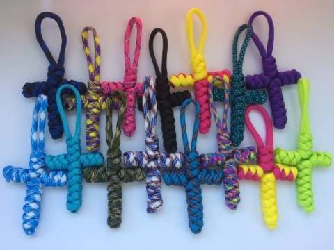 CrucifixparacordsCrucifixparacords,Keyfob,zipperpulls,CrossParacordKeychain