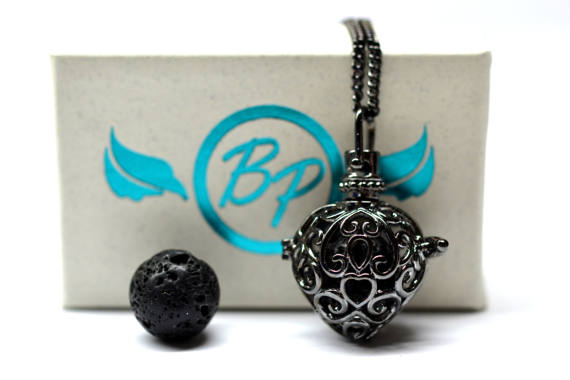 Dovekeyring,dovekeychain,birdbagcharm,personalizedkeyring,zipperpull,customkeyring,customkeychain,birthstonekeychain