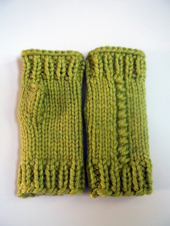 limegreenchunkyfingerlessglovesforsmall-mediumsizehands-winterto