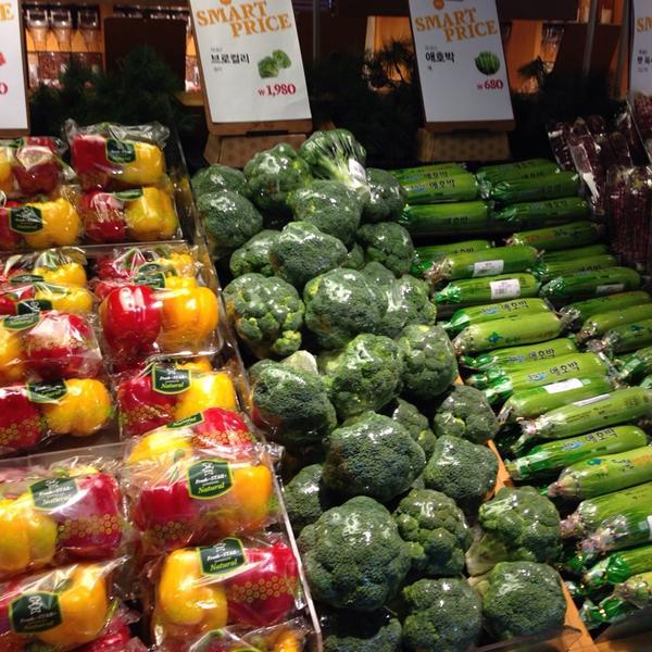 Photo taken at SSG Food Market by Sangbeom K. on 7/19/2014-釜山海云台区海云台海边路1408 SSG食品超市 Photo taken at SSG Food Market by Sangbeom K. on 7/19/2014