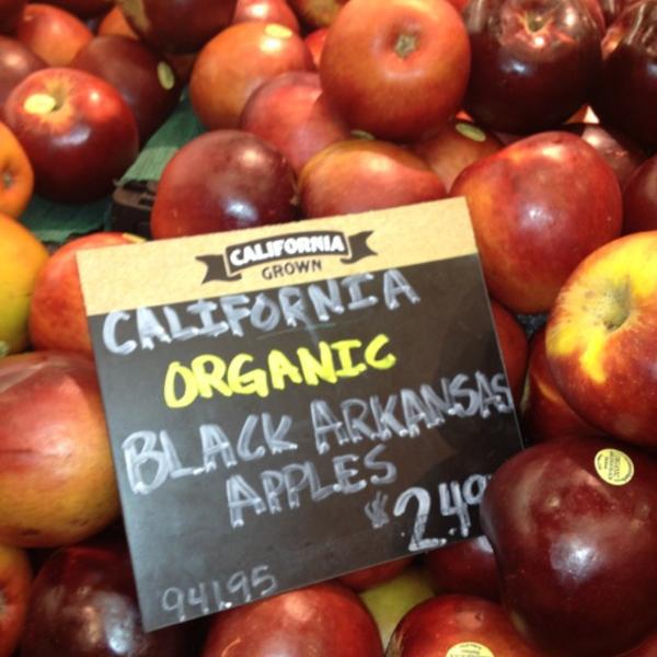 Photo taken at Whole Foods Market by Thelonious B. on 3/19/2012-美国加利福尼亚州格伦代尔格伦代尔大道北331 Photo taken at Whole Foods Market by Thelonious B. on 3/19/2012