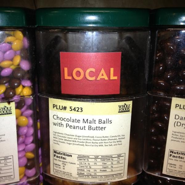 Photo taken at Whole Foods Market by Evan R. on 10/21/2012-德克萨斯州达拉斯卢姆阿尔托路4100号 Photo taken at Whole Foods Market by Evan R. on 10/21/2012