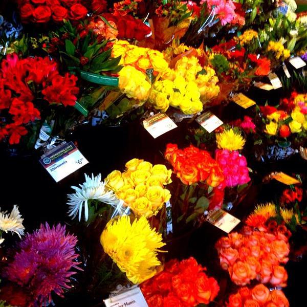 Photo taken at Whole Foods Market by Oscar E. on 9/11/2013-德克萨斯州达拉斯卢姆阿尔托路4100号 Photo taken at Whole Foods Market by Oscar E. on 9/11/2013