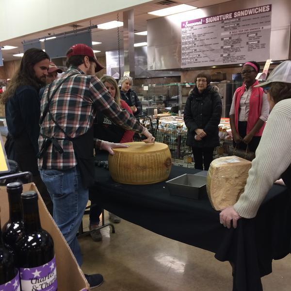 Photo taken at Whole Foods Market by Julie K. on 3/7/2015-俄亥俄州辛辛那提埃德蒙森路2693号 Photo taken at Whole Foods Market by Julie K. on 3/7/2015