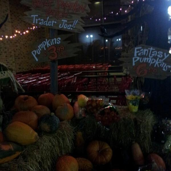 Photo taken at Trader Joe's by Kasey C. on 10/13/2012-美国俄亥俄州西湖市场街175 Photo taken at Trader Joe's by Kasey C. on 10/13/2012